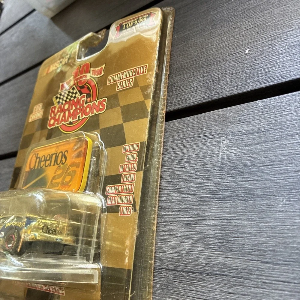 Johnny Benson #26 1998 Cheerios 1:64 NASCAR Gold Racing Champions Diecast  NEW